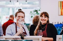 Aktmalerei Frankfurt am Main mit Weintasting