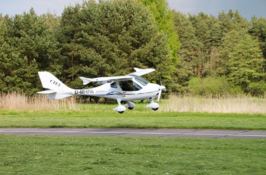 Alpen-Rundflug im Ultraleichtflieger