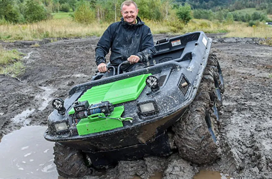 Amphibienfahrzeug Argo 8x8 fahren Raum Graz