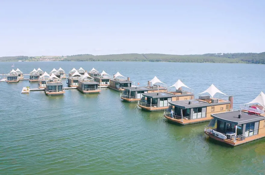 Außergewöhnlich Übernachten im Floating Village für 2 (3 Nächte)