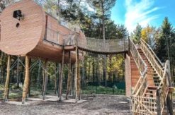 Außergewöhnlich Übernachten im Baumhaus im Wolfcenter Dörverden für 2 (1 Nacht)