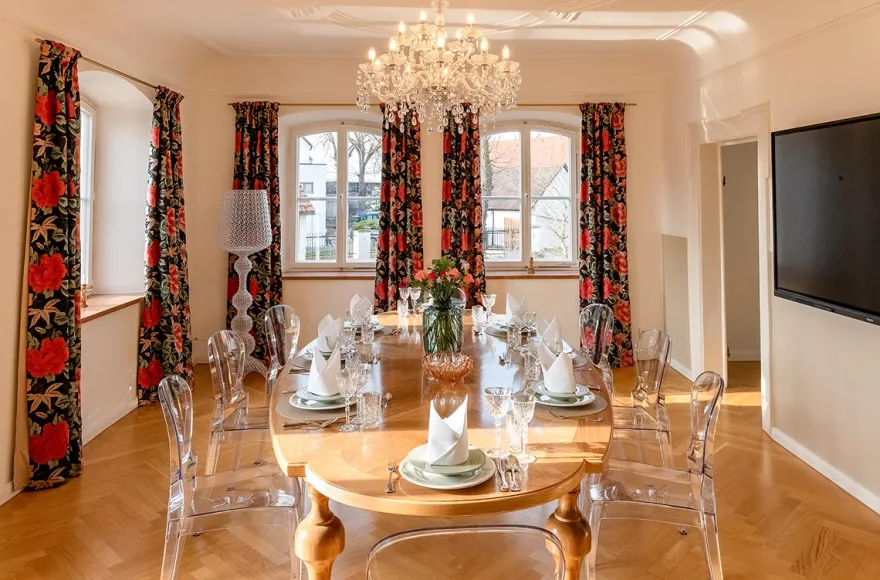 Außergewöhnlich Übernachten im Schloss Rottenburg für 8 (2 Nächte)