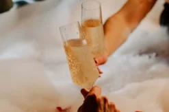 Außergewöhnlich Übernachten in der Spa Suite für 2 (1 Nacht) in Luzern