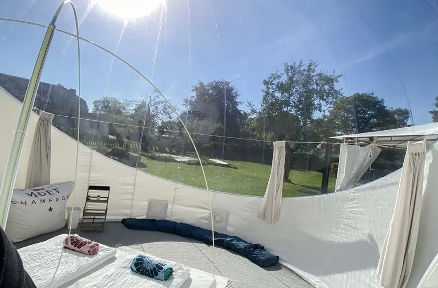 Außergewöhnliche Übernachtung im Bubble Tent Weyregg am Attersee für 2 (1 Nacht)