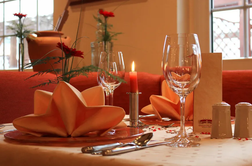 Übernachtung mit Candle Light Dinner für 2 (1 Nacht)