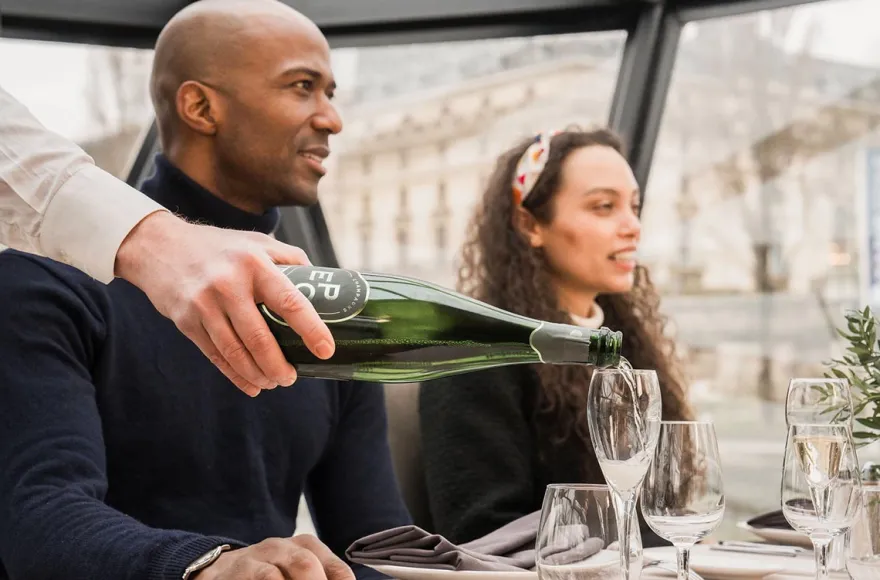 Bootsfahrt auf der Seine in Paris mit Mittagessen