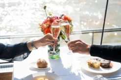 Bootsfahrt auf der Seine in Paris mit Mittagessen