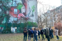 Breakfast & Alternative City Tour Berlin