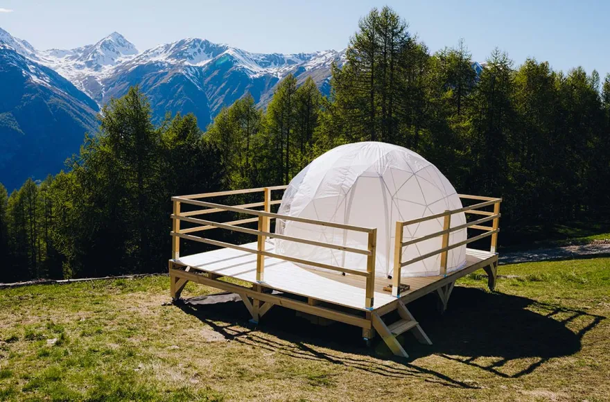 Bubble Übernachtung in der Bergfenster- Suite für 2 (1 Nacht) in Wallis