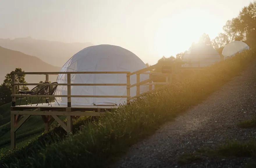 Bubble Übernachtung in der Bergfenster- Suite für 2 (1 Nacht) in Graubünden