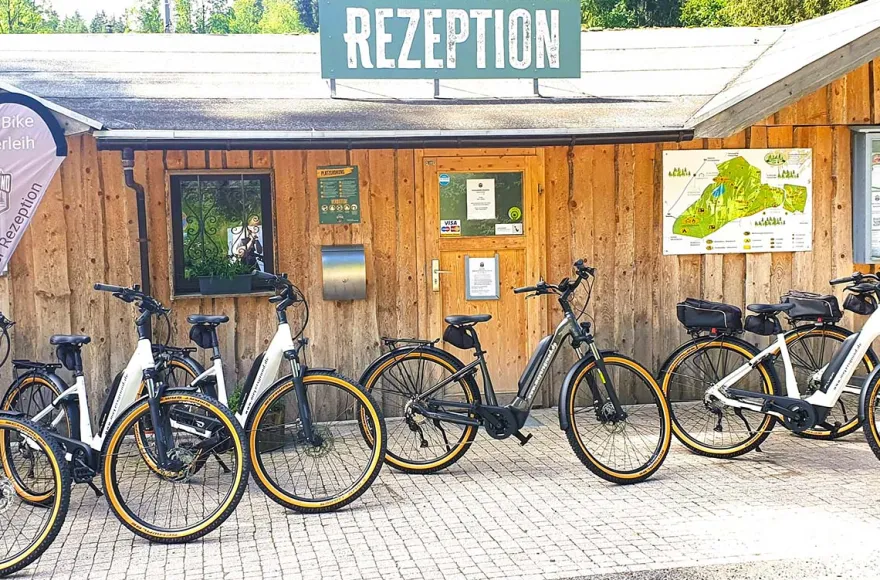 Campingurlaub mit Töpferkurs für 2 (1 Nacht)