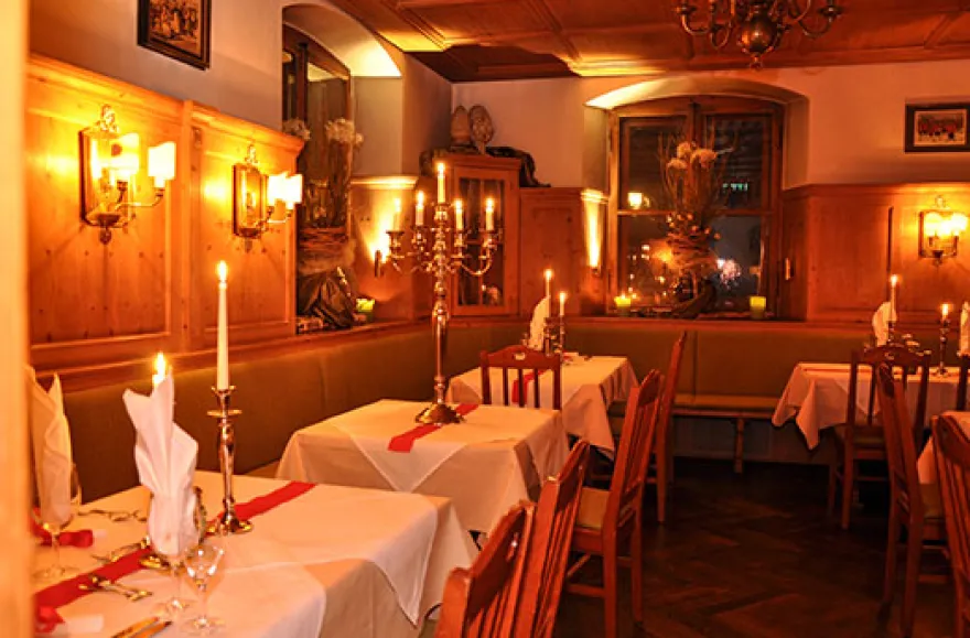 Candle Light Dinner & Fackel-Stadtführung München für 2