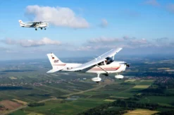 Cessna Rundflug & Candle Light Dinner Hamburg für 2
