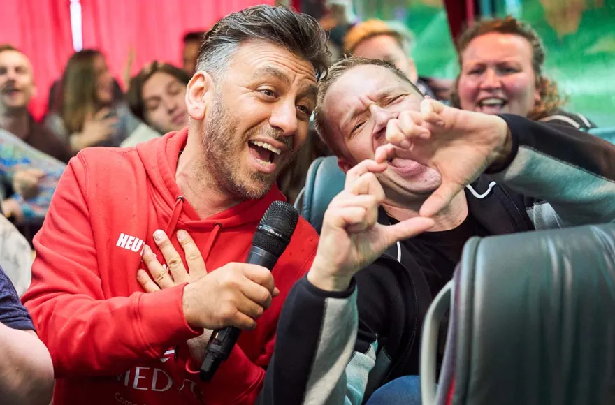 Comedy Sightseeing-Bustour für 2