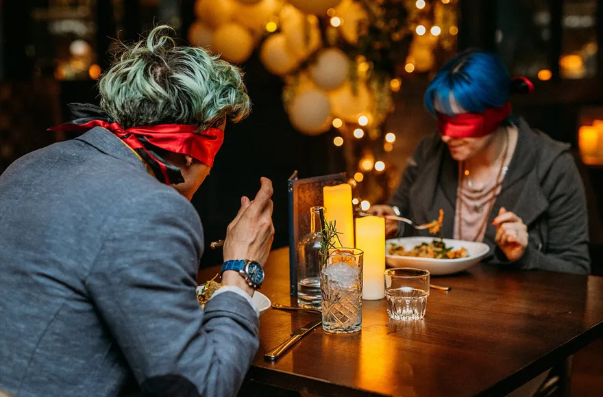 Dinner in the Dark Ahrenshoop für 2 (mit Masken)