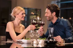 Dinner & Varieté Düsseldorf (Okt. - Jan. / Fr. - Sa. / Parkett Reihe 2 bis 5)