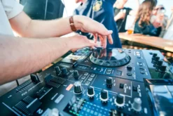 DJ im Ballon - Party auf 1000 Metern (14 Personen)