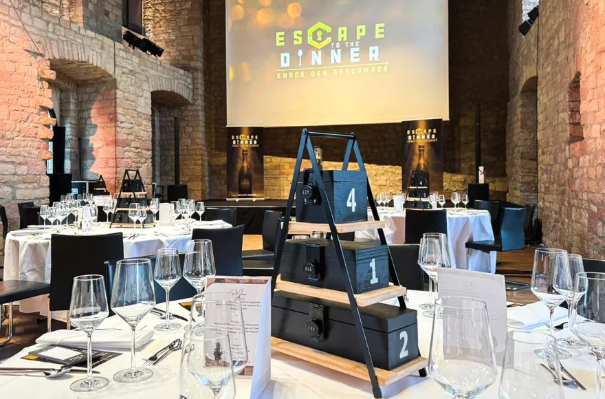 Escape to the Dinner
