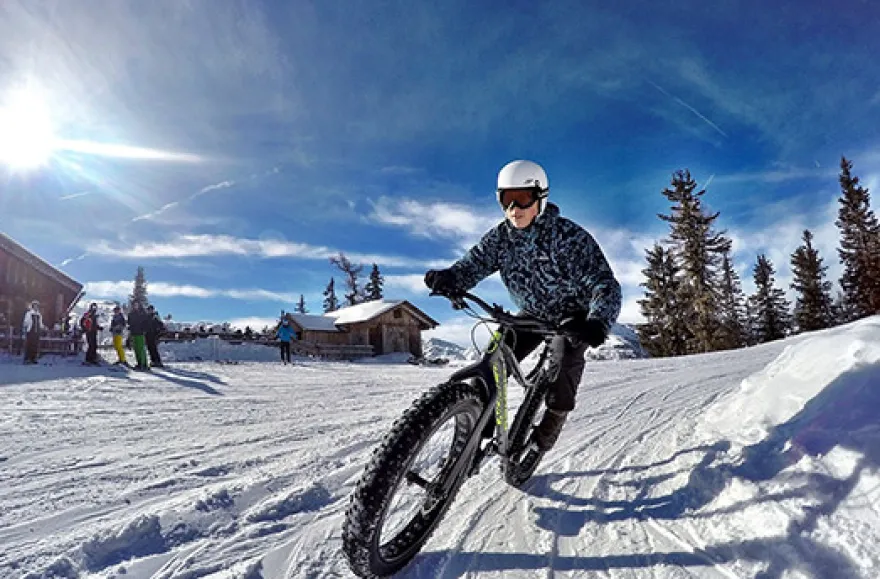Fatbike-Downhill auf Schnee am Hochwurzen