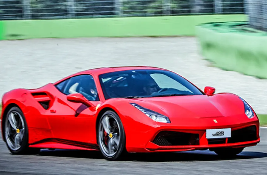 Ferrari 488 GTB fahren (5 Runden) Anneau du Rhin