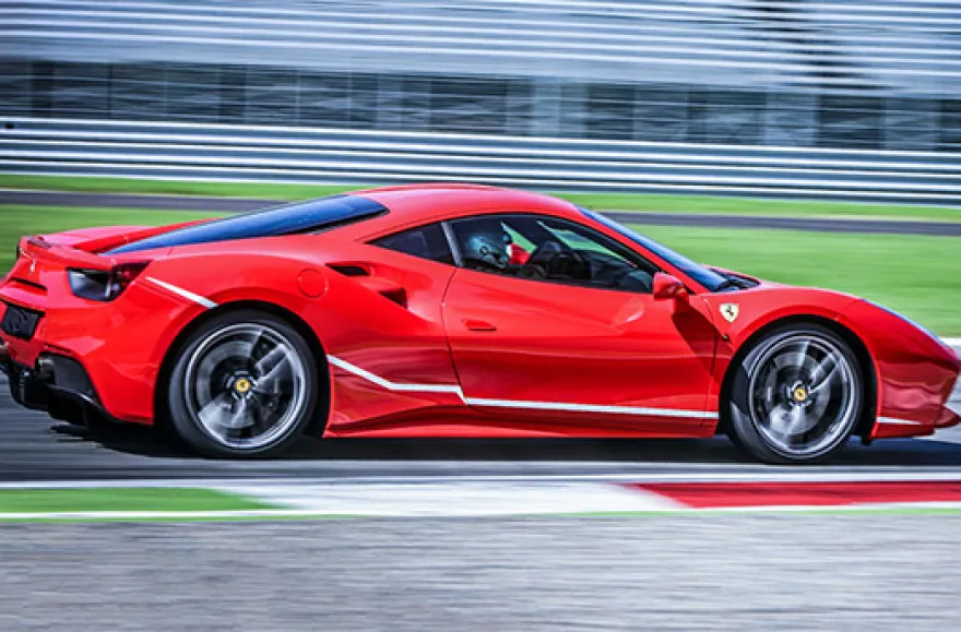 Ferrari 488 GTB fahren (5 Runden) Anneau du Rhin