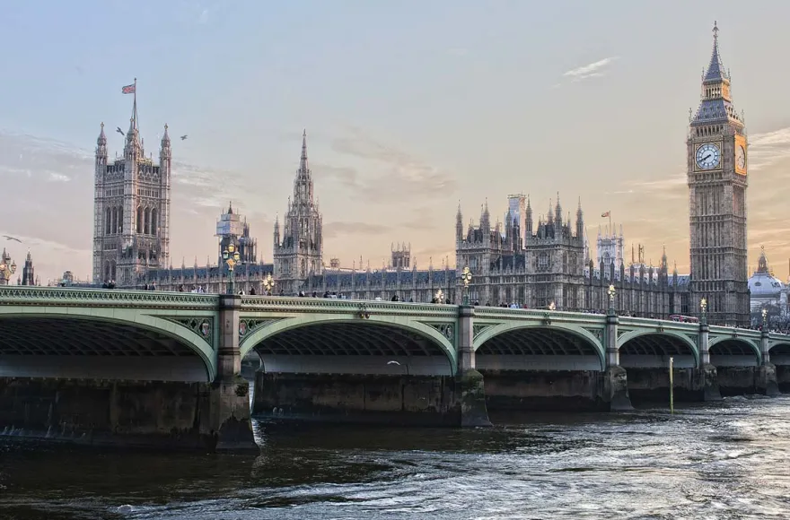 Filmreise James Bond London für 2 (4 Nächte)