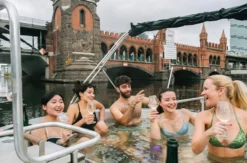 Floating Hot Tub Berlin für bis zu 6 Personen