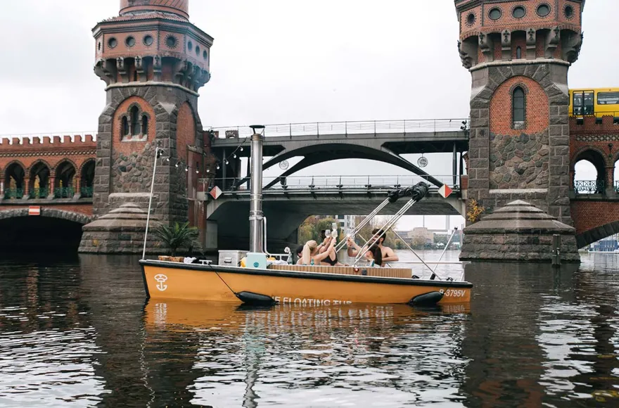 Floating Hot Tub für 4 Berlin