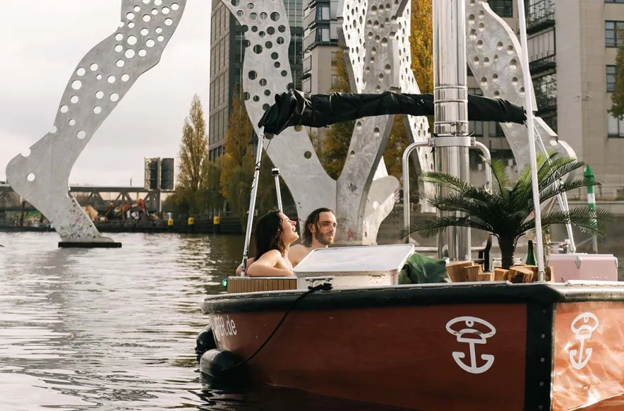Floating Hot Tub für 4 Berlin