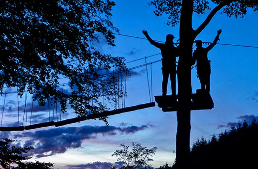Flying Fox bei Nacht in der Vulkaneifel