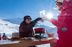 Fondue Deluxe im Iglu Davos