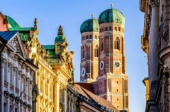 Frühstück & Stadtführung München für 2