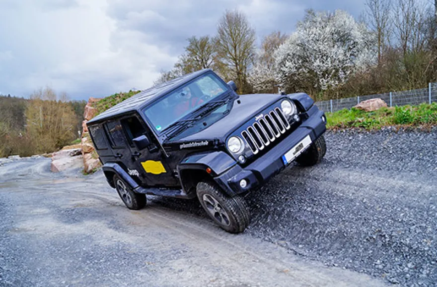 Geländewagen offroad fahren in Sinsheim