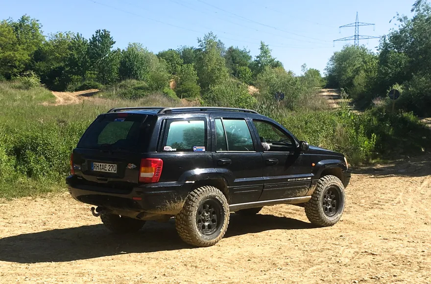 Geländewagen offroad fahren (Jeep Cherokee Grand) Großmehring