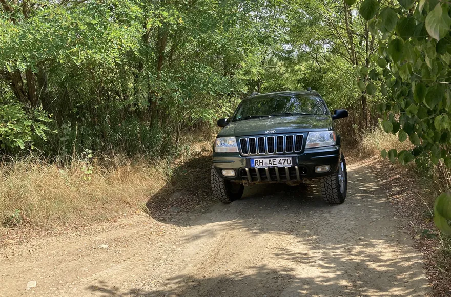 Geländewagen offroad fahren (Jeep Cherokee Grand) Großmehring