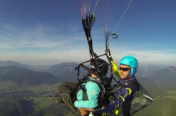 Gleitschirm Thermikflug Bergen