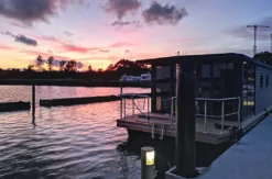 Hausboot mieten mit Sauna für 2 (5 Tage)