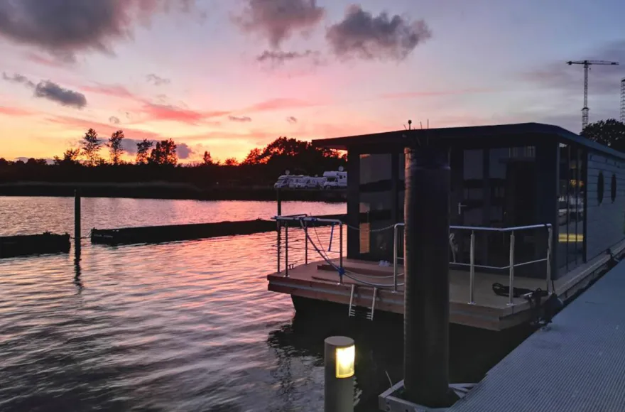 Hausboot mieten mit Sauna für 4 (3 Tage)