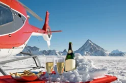 Helikopterflug mit Gletscherfrühstück in den Schweizer Alpen für 2