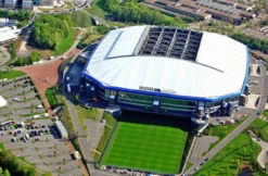 Heli-Rundflug über das Schalke-Stadion