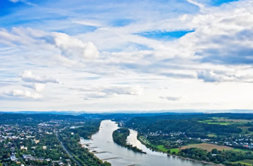 Heli-Stadionrundflug übers Rheinland