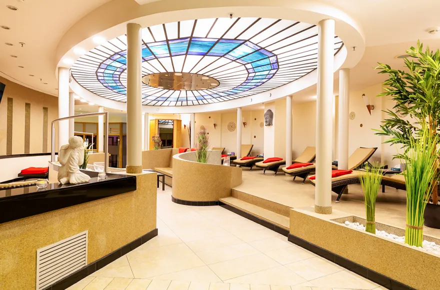 Hotstone Massage mit Spa Berlin - Friedrichstrasse