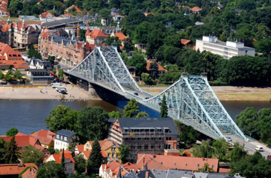 Hubschrauber-Rundflug Dresden & Elbsandsteingebirge