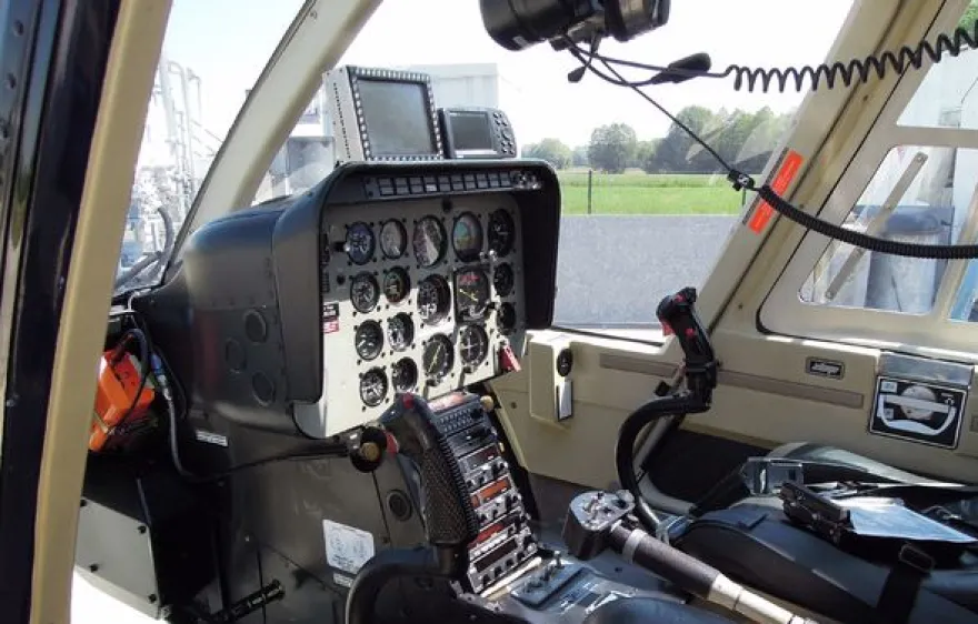 Hubschrauber selber fliegen Föhren (20 Min.)
