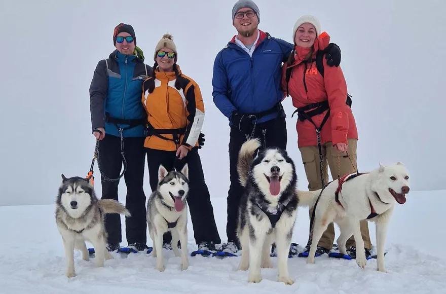 Husky Schneeschuhtrekking