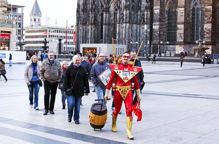 Jecke Stadtführung durch Köln für 2