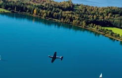 Kampfflugzeug selber fliegen Lübeck (30 Min.)