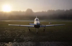 Kampfflugzeug selber fliegen Barth (30 Min.)