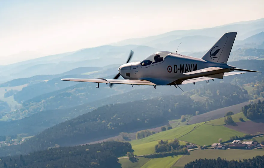 Kampfflugzeug selber fliegen Bruck i.d. OPf. (60 Min.)