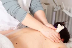 Kräuterstempelmassage Pfyn